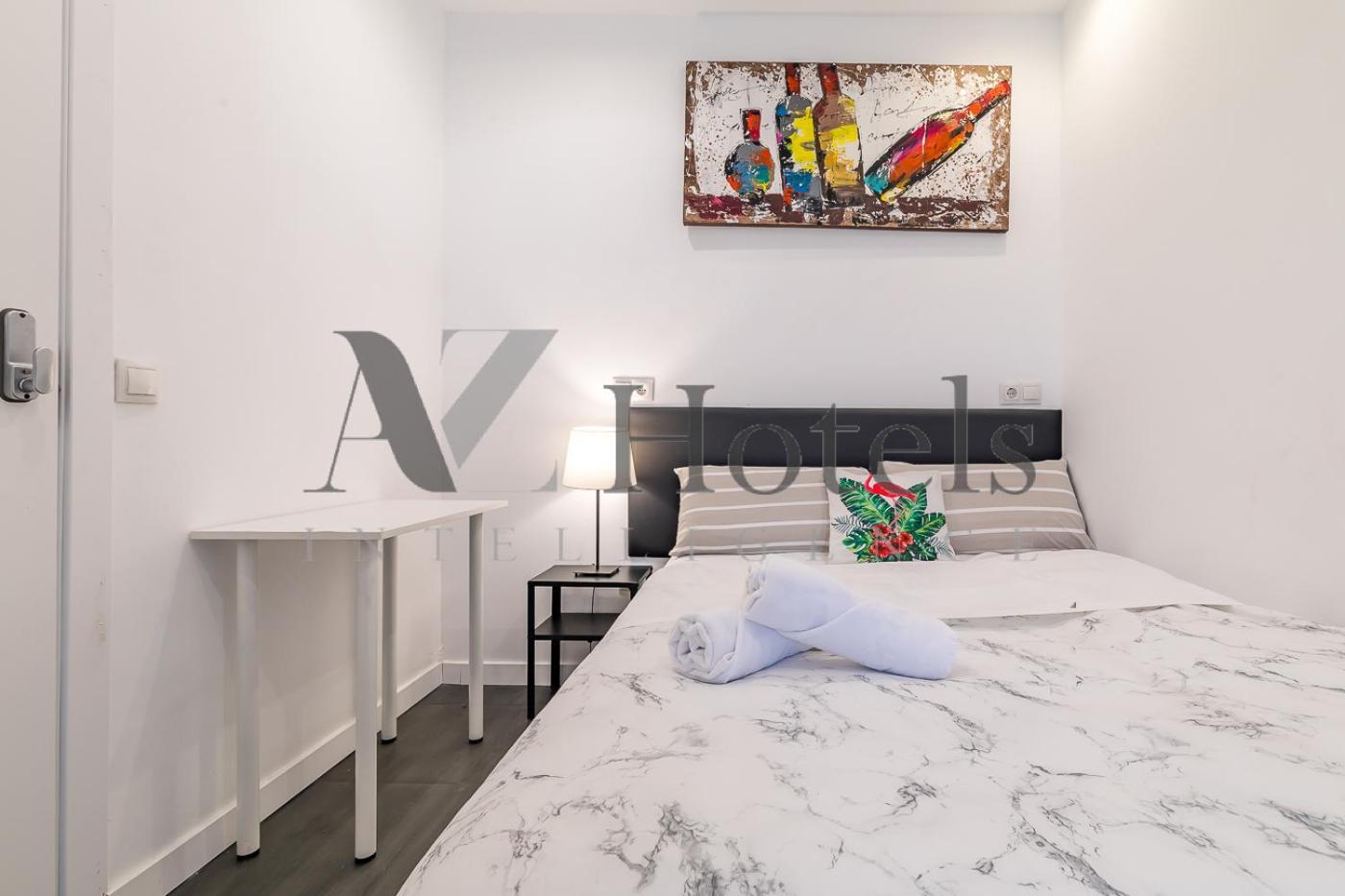 Ayz Ulises - Auto Check-In Property Madrid Exterior photo